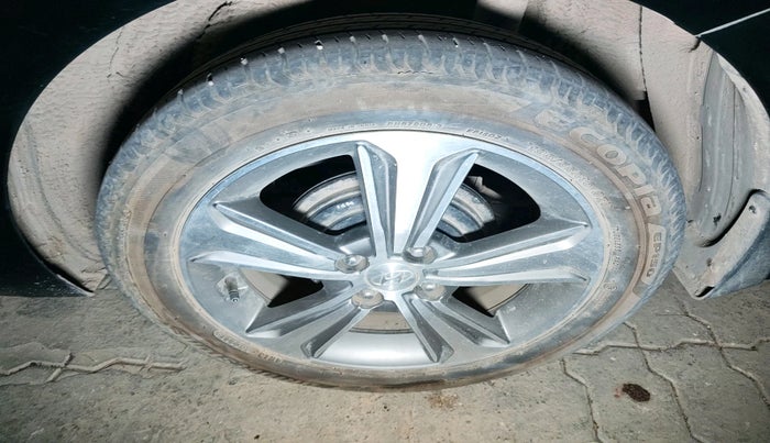 2019 Hyundai Verna 1.6 VTVT SX (O) AT, Petrol, Automatic, 19,840 km, tyre