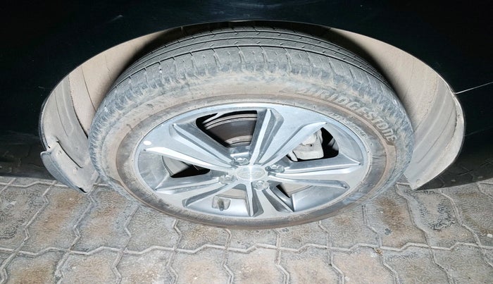 2019 Hyundai Verna 1.6 VTVT SX (O) AT, Petrol, Automatic, 19,840 km, tyre