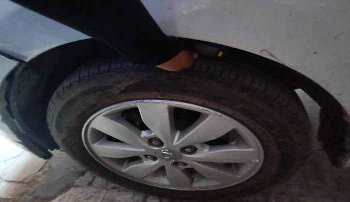 2015 Hyundai Xcent S 1.1 CRDI, Diesel, Manual, 83,621 km, tyre