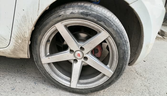 2021 Maruti Swift VXI, Petrol, Manual, 88,355 km, tyre