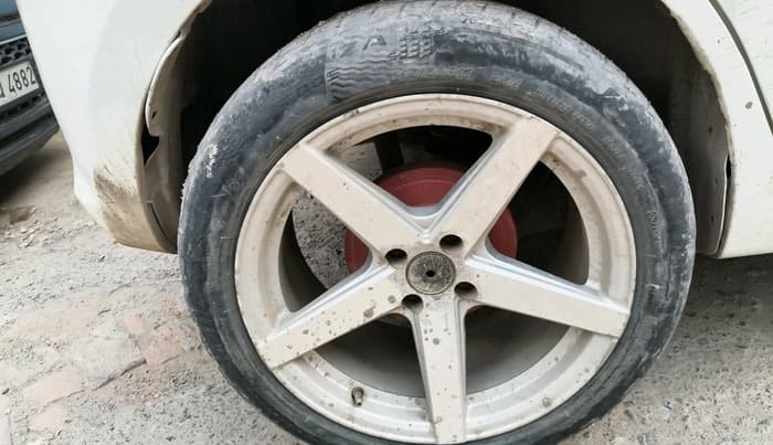 2021 Maruti Swift VXI, Petrol, Manual, 88,355 km, tyre