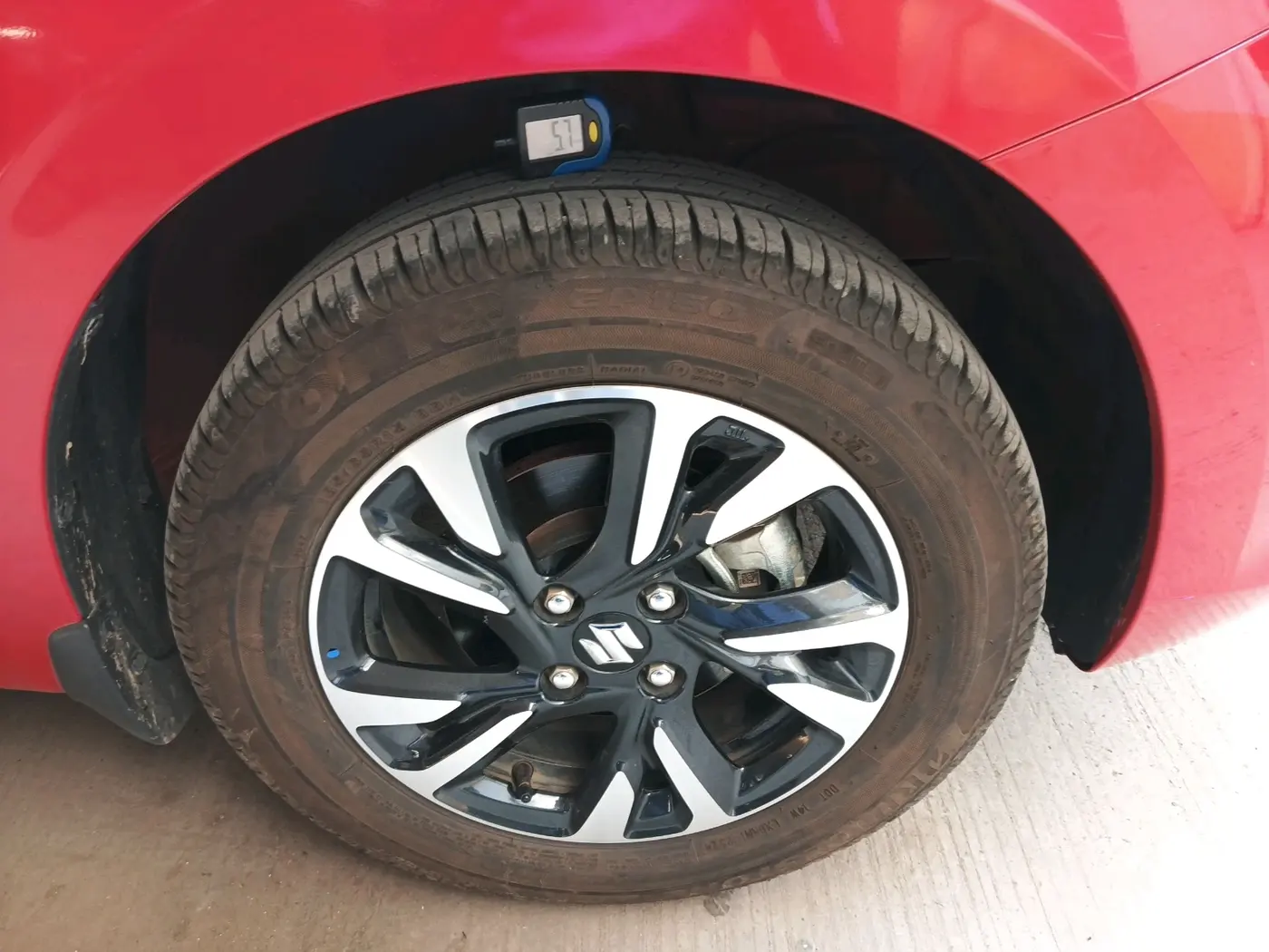 2024 Maruti Swift ZXi Plus Dual Tone, Petrol, Manual, 20,079 km, tyre