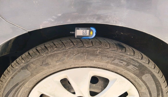 2011 Hyundai i10 SPORTZ 1.2, Petrol, Manual, 13,000 km, tyre