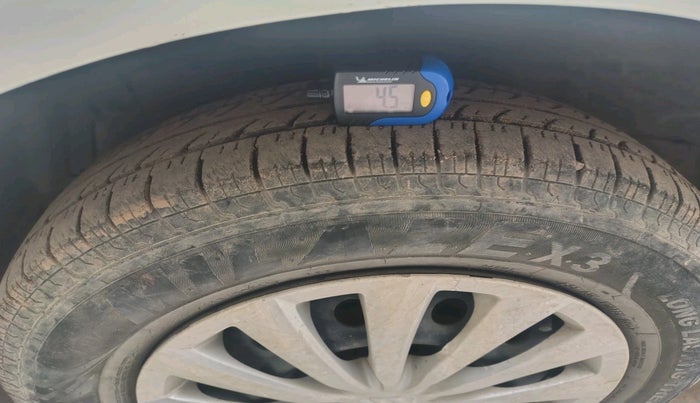 2017 Maruti Swift Dzire VDI, Diesel, Manual, 1,04,888 km, tyre