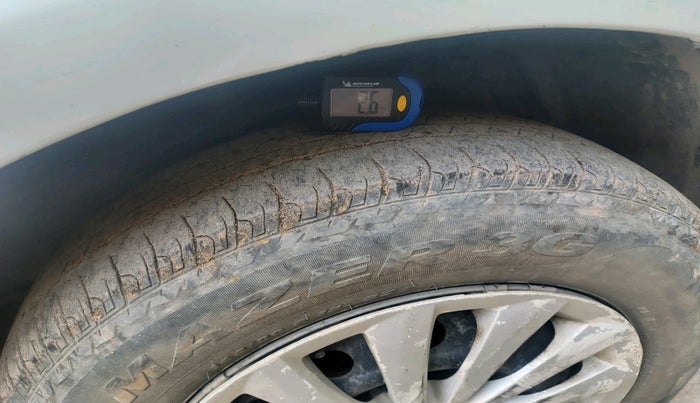 2017 Maruti Swift Dzire VDI, Diesel, Manual, 1,04,888 km, tyre