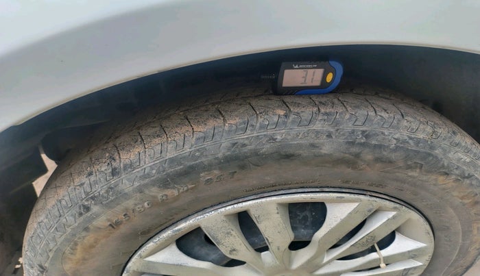 2017 Maruti Swift Dzire VDI, Diesel, Manual, 1,04,888 km, tyre