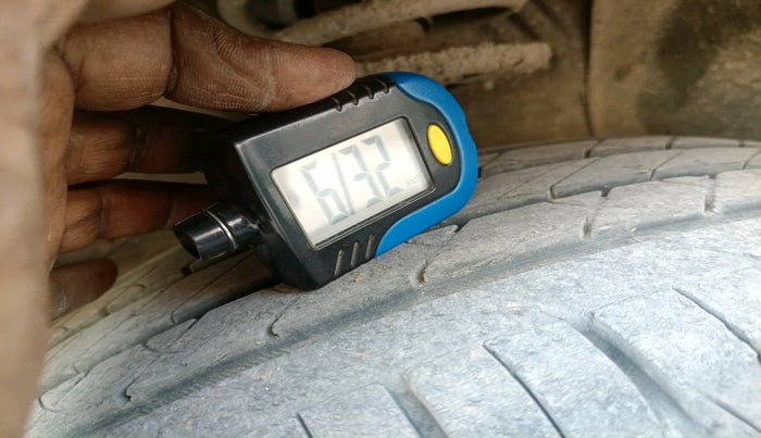 2016 Maruti Vitara Brezza ZDI, Diesel, Manual, 1,62,139 km, tyre