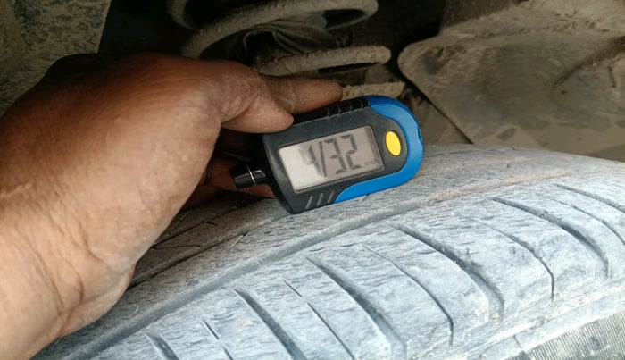 2016 Maruti Vitara Brezza ZDI, Diesel, Manual, 1,62,139 km, tyre