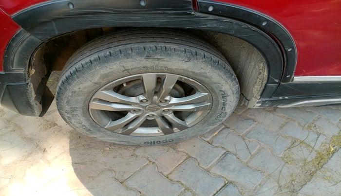 2016 Maruti Vitara Brezza ZDI, Diesel, Manual, 1,62,139 km, tyre