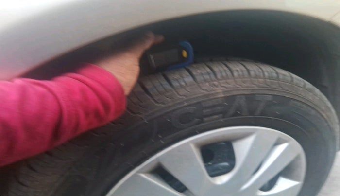 2012 Maruti Swift Dzire VDI, Diesel, Manual, 90,379 km, tyre