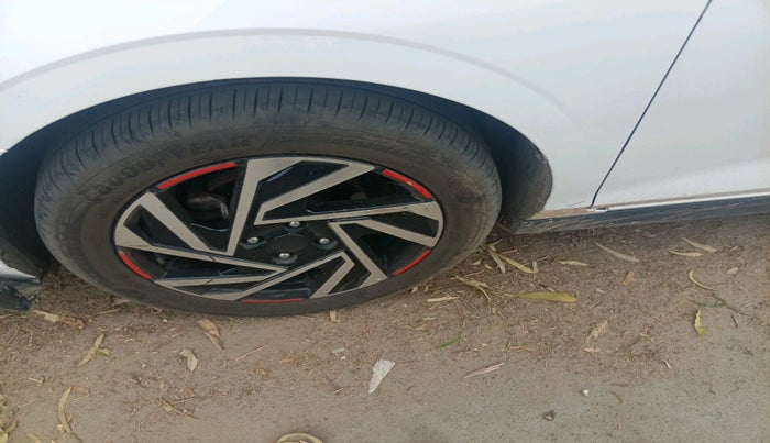 2023 Hyundai NEW I20 ASTA (O) 1.2 AT, Petrol, Automatic, 50,770 km, tyre