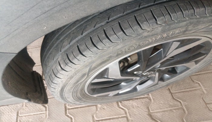 2022 Hyundai Creta SX (O) AT 1.5 DIESEL, Diesel, Automatic, 1,16,546 km, tyre