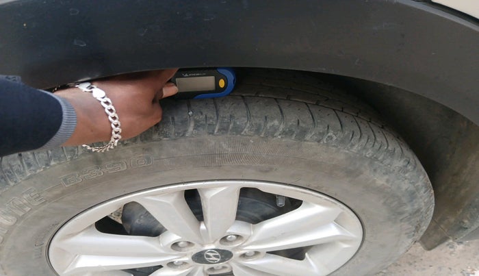 2017 Hyundai Creta SX 1.6 DIESEL, Diesel, Manual, 1,40,887 km, tyre