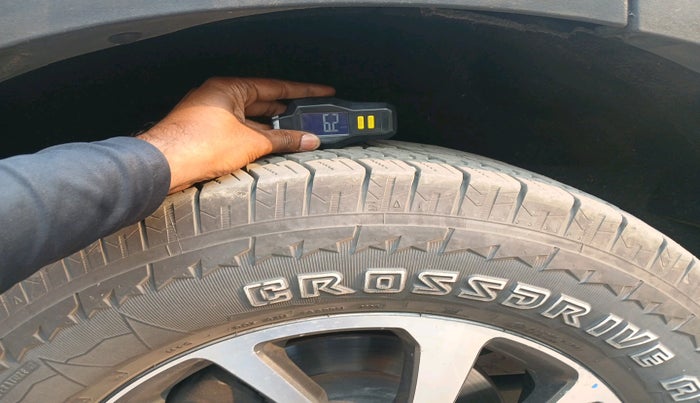 2022 Mahindra SCORPIO-N Z8 L DIESEL AT 2WD 7 STR, Diesel, Automatic, 1,24,185 km, tyre