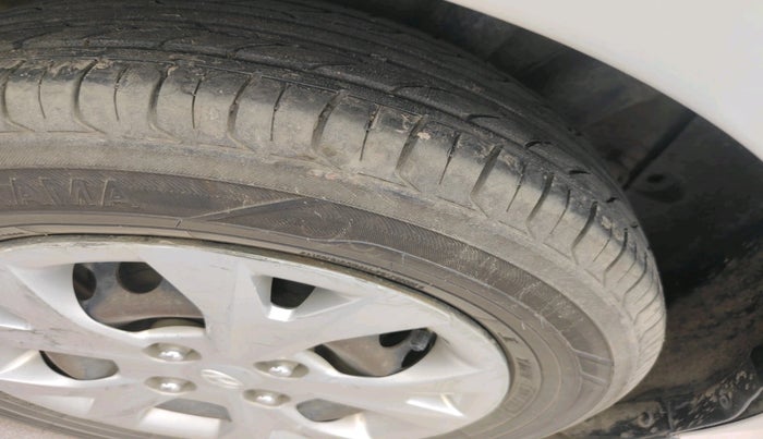 2015 Hyundai Grand i10 SPORTZ 1.2 KAPPA VTVT, Petrol, Manual, 1,61,469 km, tyre