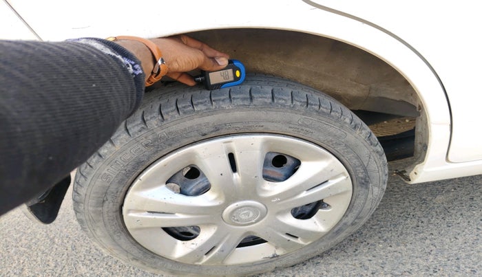 2015 Maruti Wagon R 1.0 VXI, Petrol, Manual, 49,863 km, tyre