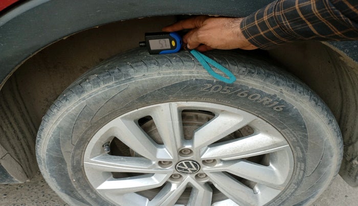 2023 Volkswagen TAIGUN COMFORTLINE 1.0 TSI MT, Petrol, Manual, 13,840 km, tyre