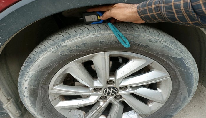 2023 Volkswagen TAIGUN COMFORTLINE 1.0 TSI MT, Petrol, Manual, 13,840 km, tyre