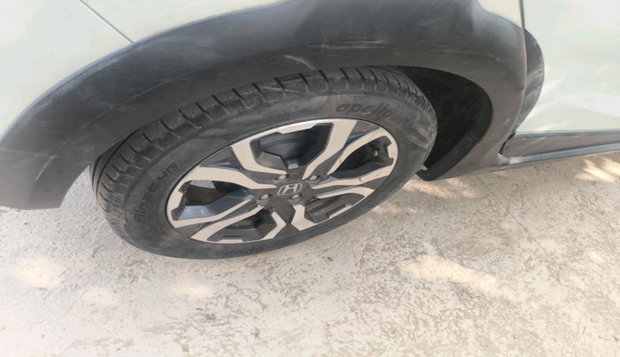 2017 Honda WR-V 1.2L I-VTEC VX MT, Petrol, Manual, 66,309 km, tyre