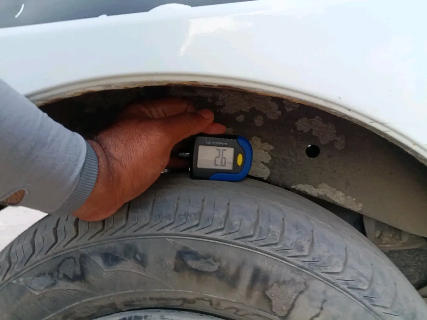 2022 Maruti Eeco 5 STR AC (O), CNG, Manual, 1,12,791 km, tyre