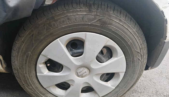 2014 Maruti Ritz VXI, Petrol, Manual, 57,842 km, tyre