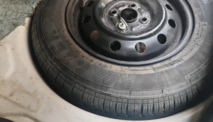 2014 Maruti Ritz VXI, Petrol, Manual, 57,842 km, tyre