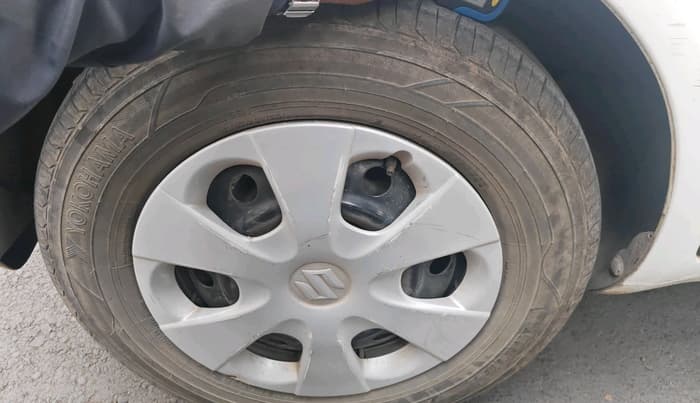 2014 Maruti Ritz VXI, Petrol, Manual, 57,842 km, tyre