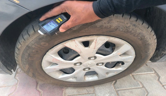 2015 Hyundai Grand i10 SPORTZ 1.2 KAPPA VTVT, Petrol, Manual, 1,06,191 km, tyre