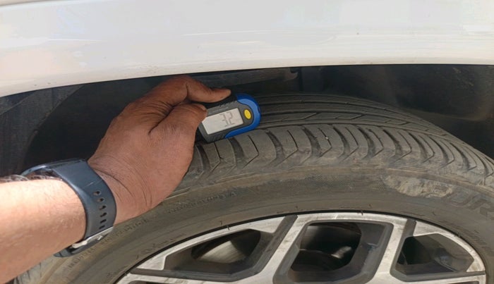 2023 Jeep Compass Model S (O) 2.0 Diesel AT, Diesel, Automatic, 42,503 km, tyre