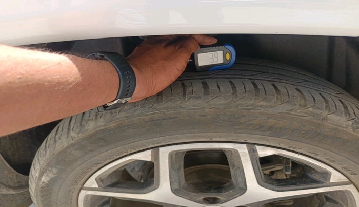 2023 Jeep Compass Model S (O) 2.0 Diesel AT, Diesel, Automatic, 42,503 km, tyre