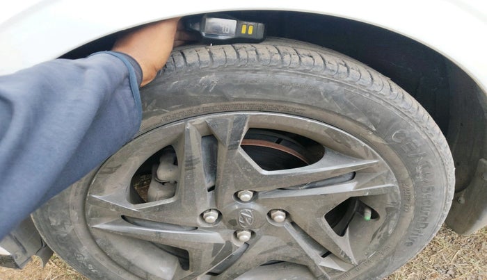 2022 Hyundai NEW I20 SPORTZ 1.5 MT, Diesel, Manual, 39,898 km, tyre