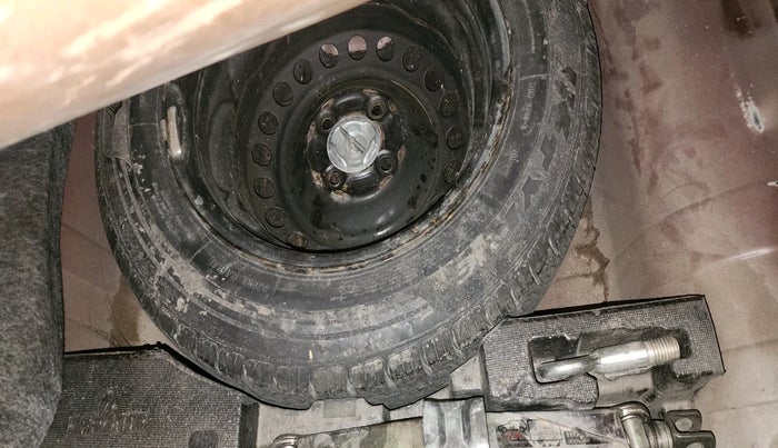 2014 Honda Amaze 1.5L I-DTEC S, Diesel, Manual, 1,15,220 km, tyre