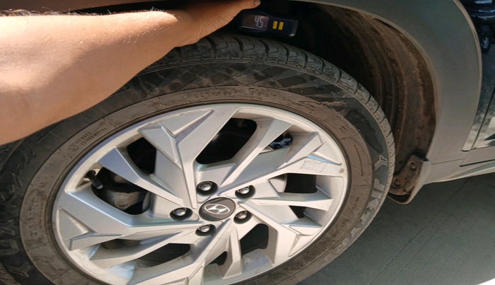 2021 Hyundai Creta SX EXECUTIVE 1.5 PETROL, Petrol, Manual, 39,556 km, tyre