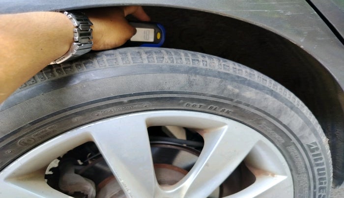 2011 Hyundai Verna FLUIDIC 1.6 VTVT SX, Petrol, Manual, 87,437 km, tyre