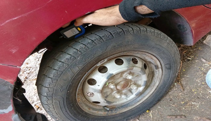 2015 Hyundai Eon D-LITE+, Petrol, Manual, 34,228 km, tyre