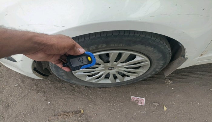 2011 Maruti Swift VDI, Diesel, Manual, 1,31,981 km, tyre