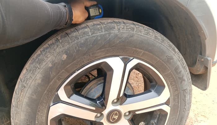 2022 Tata NEXON XZ PLUS DIESEL, Diesel, Manual, 74,824 km, tyre