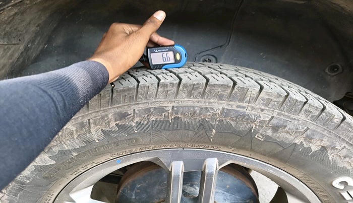 2021 Mahindra Thar LX PETROL HT 4WD AT, Petrol, Automatic, 72,045 km, tyre