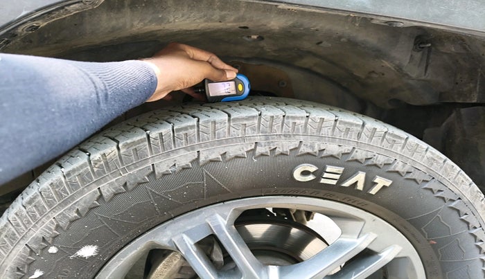 2021 Mahindra Thar LX PETROL HT 4WD AT, Petrol, Automatic, 72,045 km, tyre