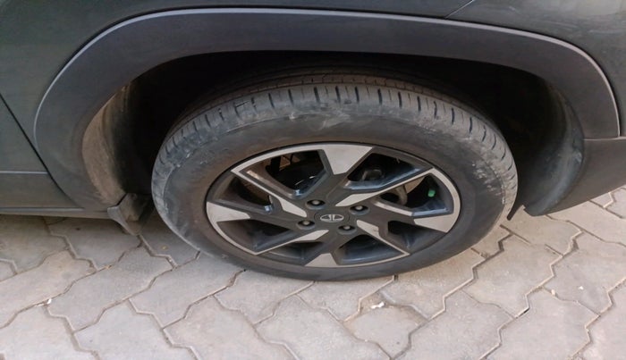 2023 Tata PUNCH CREATIVE  MT, Petrol, Manual, 79,396 km, tyre