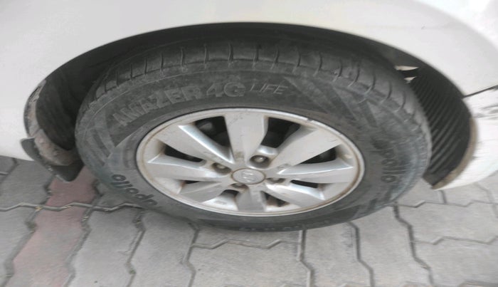 2013 Hyundai i20 SPORTZ 1.2, Petrol, Manual, 1,18,073 km, tyre