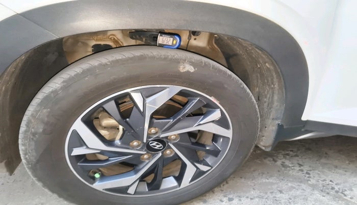 2022 Hyundai Creta SX (O) 1.5 DIESEL, Diesel, Manual, 1,45,639 km, tyre