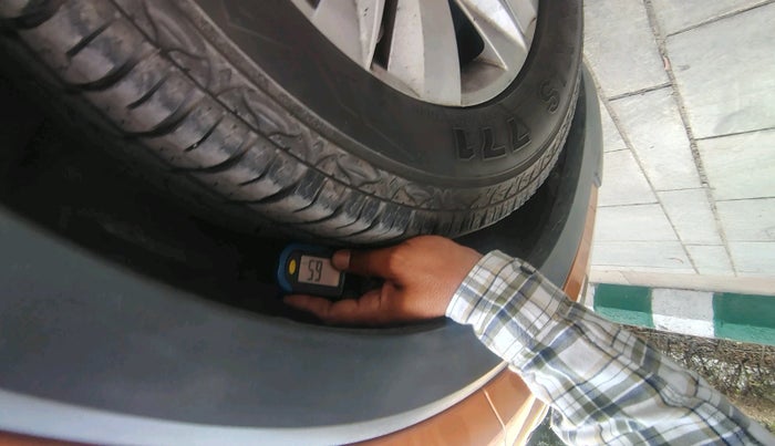 2022 Skoda KUSHAQ AMBITION 1.0L TSI AT, Petrol, Automatic, 71,321 km, tyre