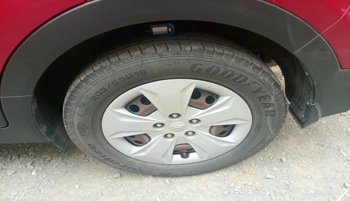 2017 Hyundai Creta E PLUS 1.6 PETROL, Petrol, Manual, 91,731 km, tyre