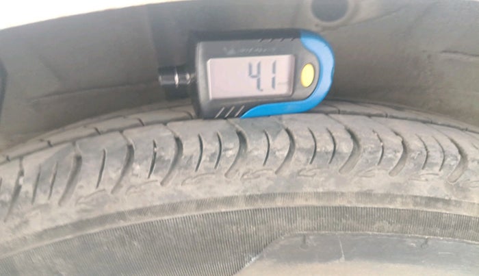 2016 Hyundai XCENT PRIME T CRDI, Diesel, Manual, 1,50,037 km, tyre