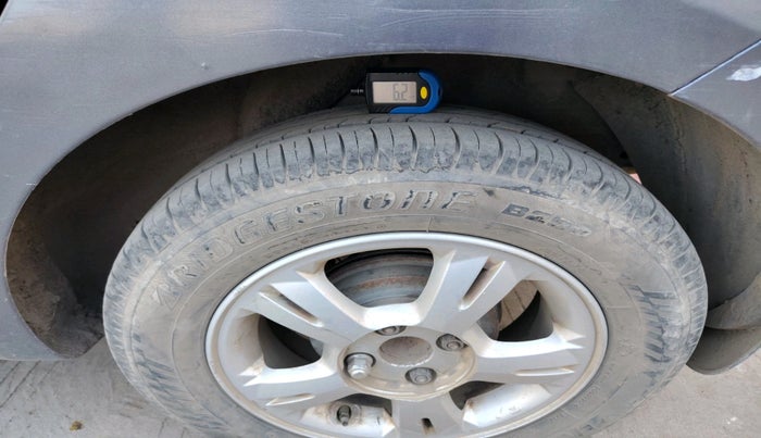2011 Hyundai i20 SPORTZ 1.2, Petrol, Manual, 1,06,428 km, tyre
