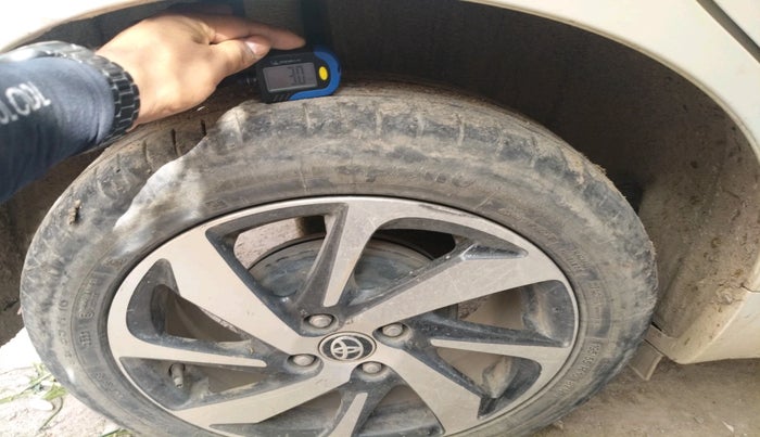 2023 Toyota Glanza G AMT, Petrol, Automatic, 77,600 km, tyre