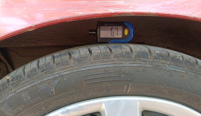 2012 Hyundai Eon MAGNA, Petrol, Manual, 70,283 km, tyre