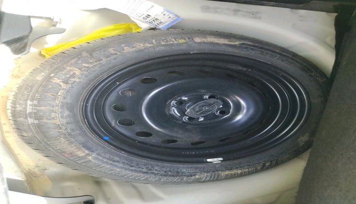 2024 Maruti FRONX DELTA PLUS 1.2L AGS, Petrol, Automatic, 15,510 km, tyre