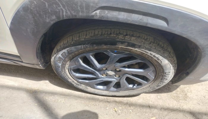 2024 Maruti FRONX DELTA PLUS 1.2L AGS, Petrol, Automatic, 15,510 km, tyre